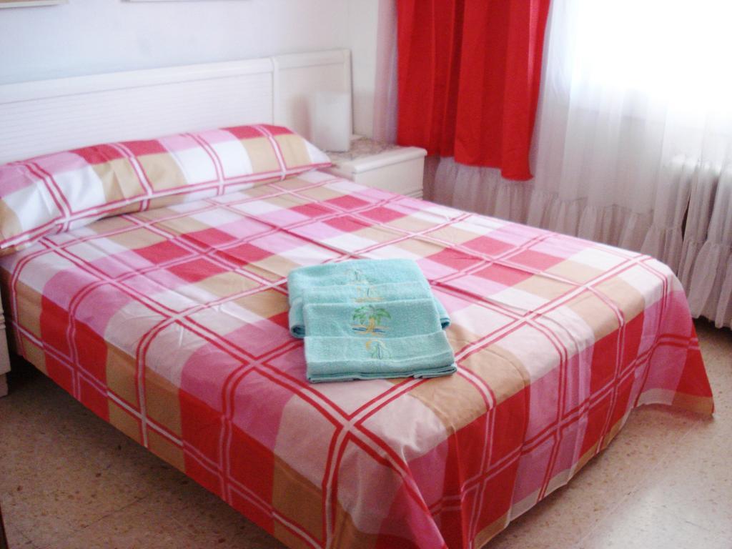 Walkincenter Bed and Breakfast Rom Rum bild